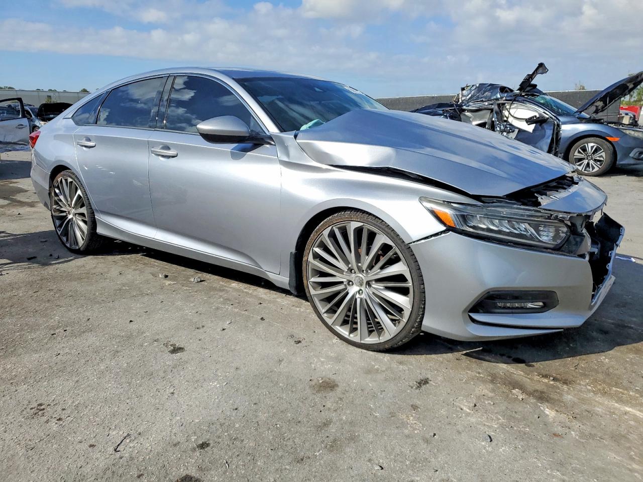 2018 HONDA ACCORD LX photo 4