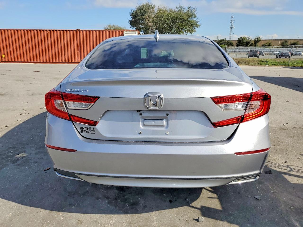 2018 HONDA ACCORD LX photo 6