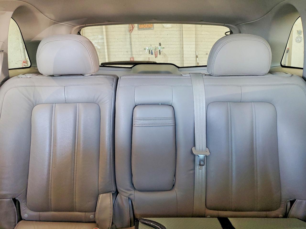 2008 SATURN VUE XR photo 10