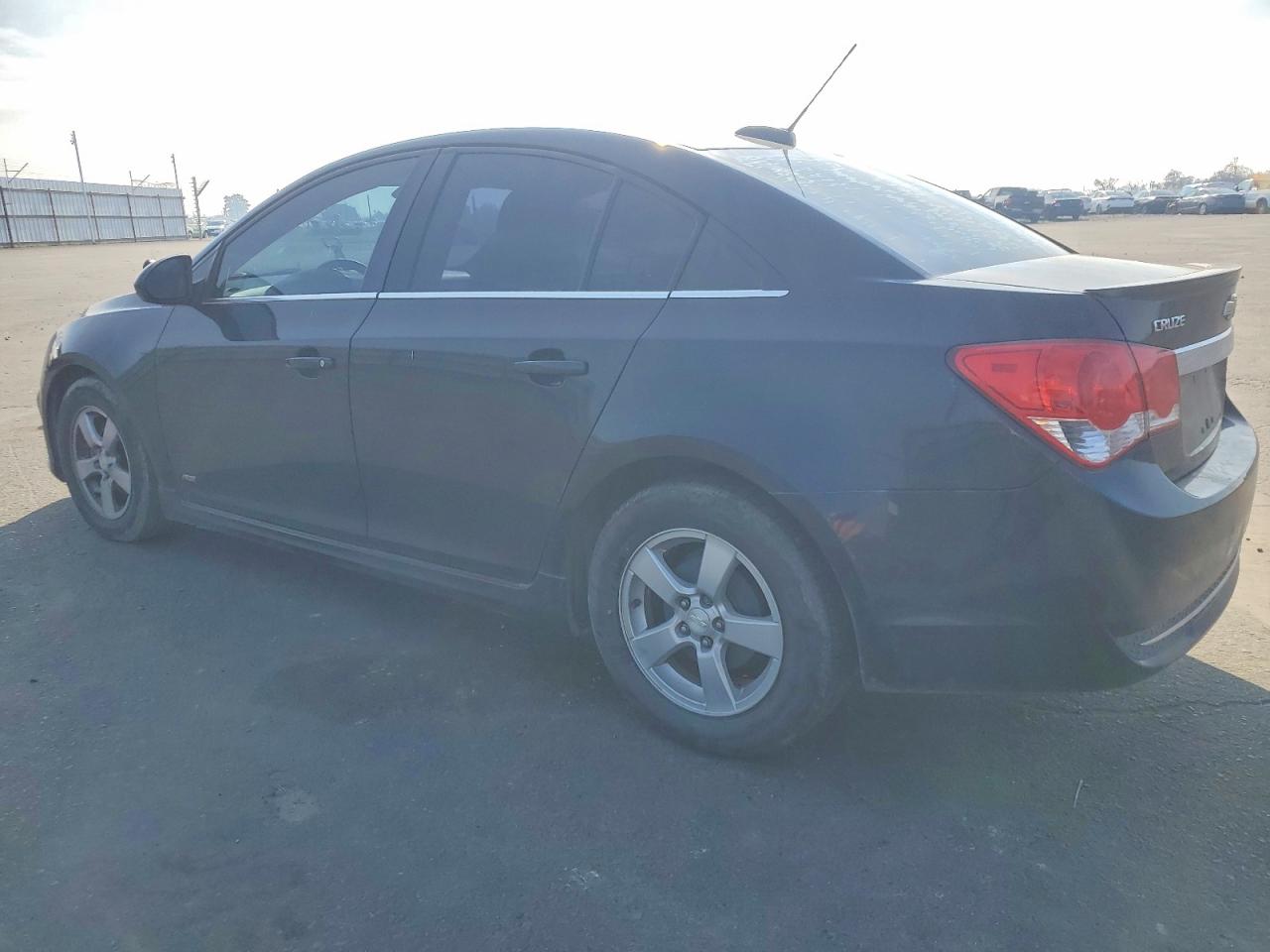 2015 CHEVROLET CRUZE LT photo 3