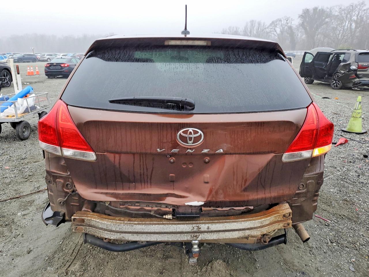 2011 TOYOTA VENZA photo 6
