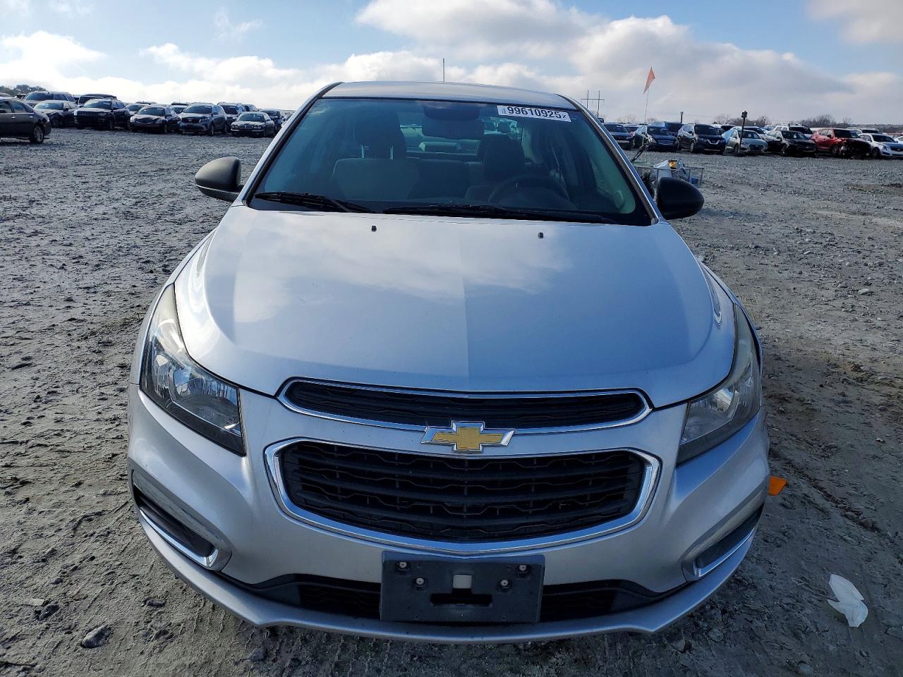 2015 CHEVROLET CRUZE LS photo 5