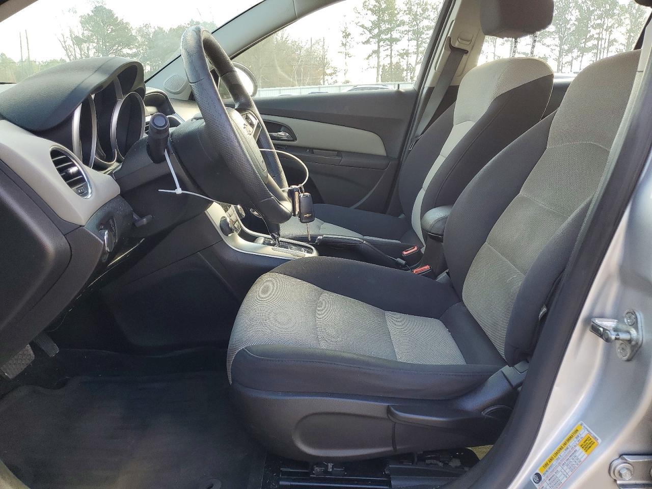 2015 CHEVROLET CRUZE LS photo 7