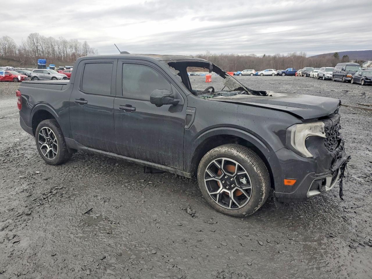 2025 FORD MAVERICK LARIAT photo 4