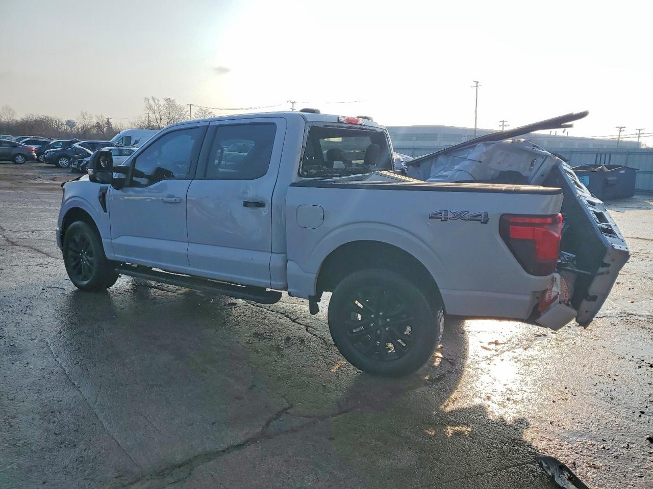 2024 FORD F150 XLT photo 2