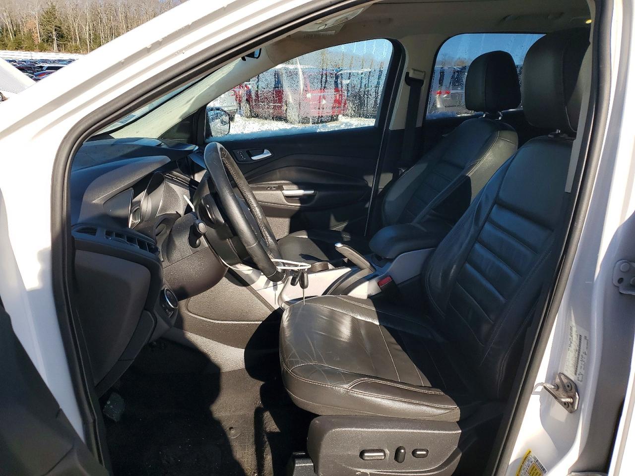 2016 FORD ESCAPE SE photo 7