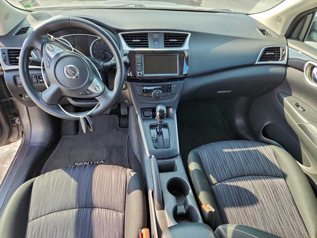 2019 NISSAN SENTRA S photo 8