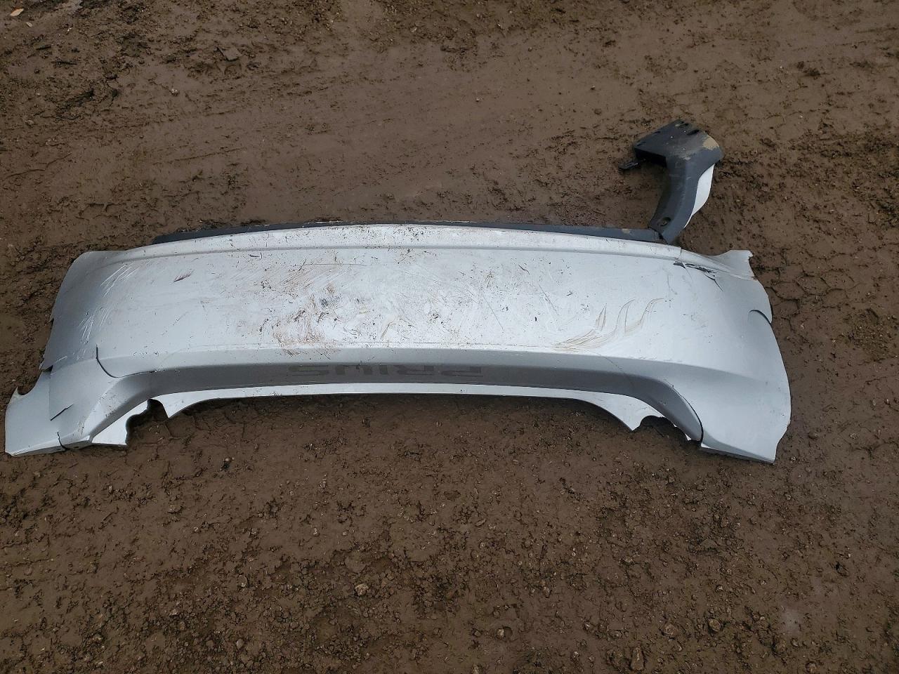 2011 TOYOTA PRIUS photo 12