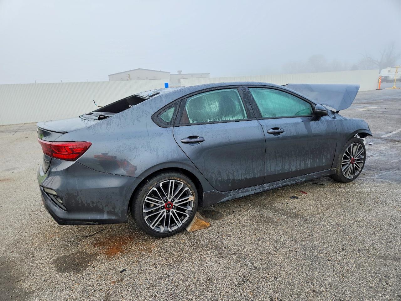 2021 KIA FORTE GT photo 3