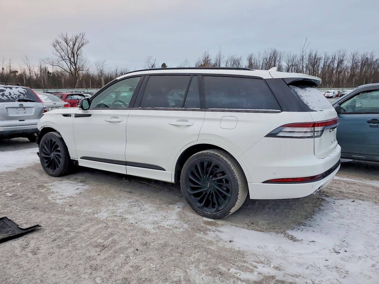 2023 LINCOLN AVIATOR RESERVE photo 2