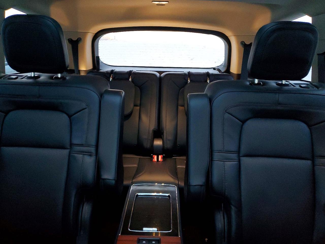 2023 LINCOLN AVIATOR RESERVE photo 10