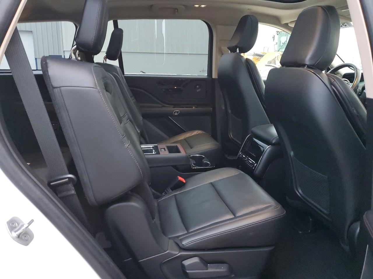 2023 LINCOLN AVIATOR RESERVE photo 11