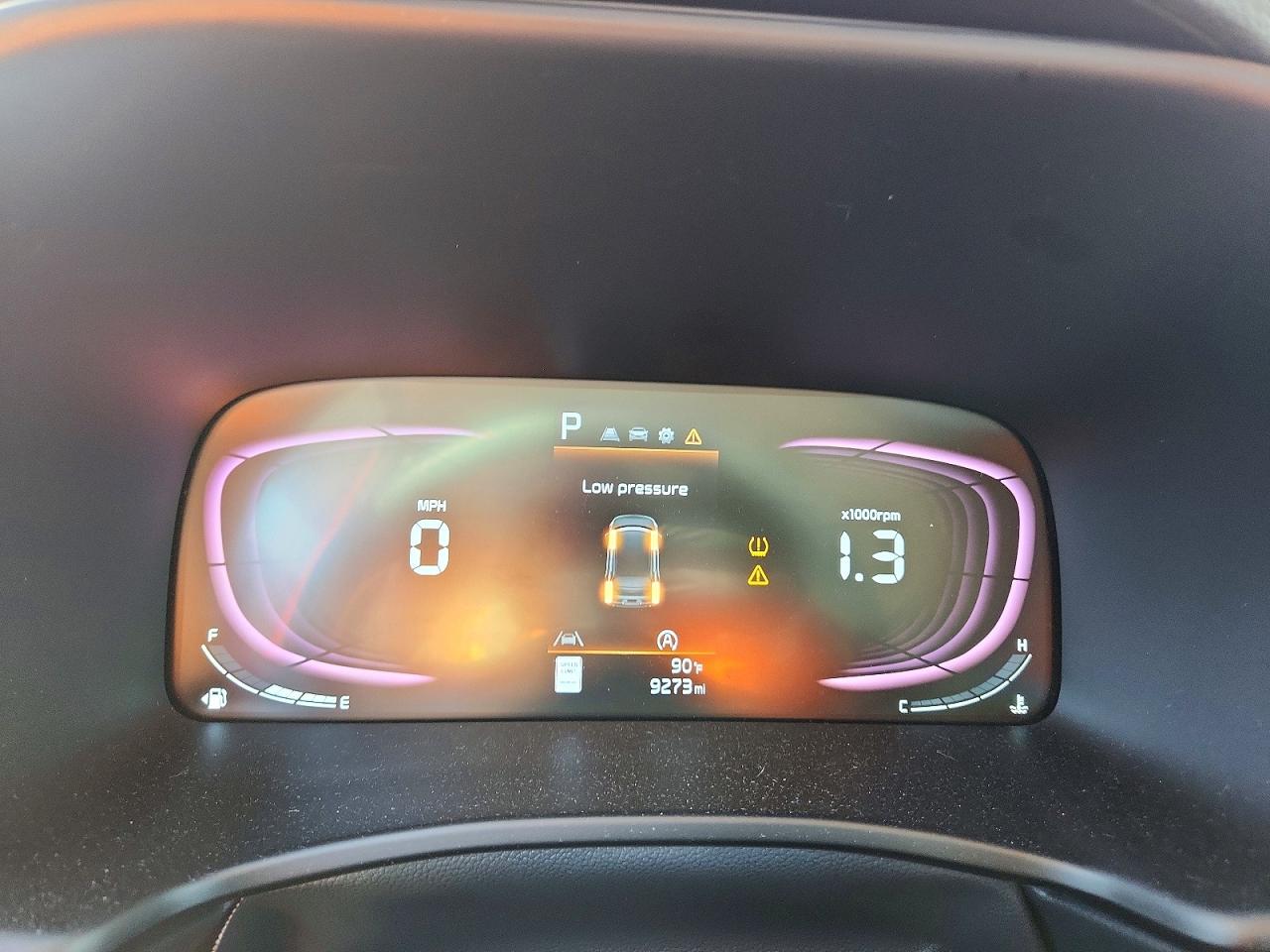 2025 KIA SOUL LX photo 9