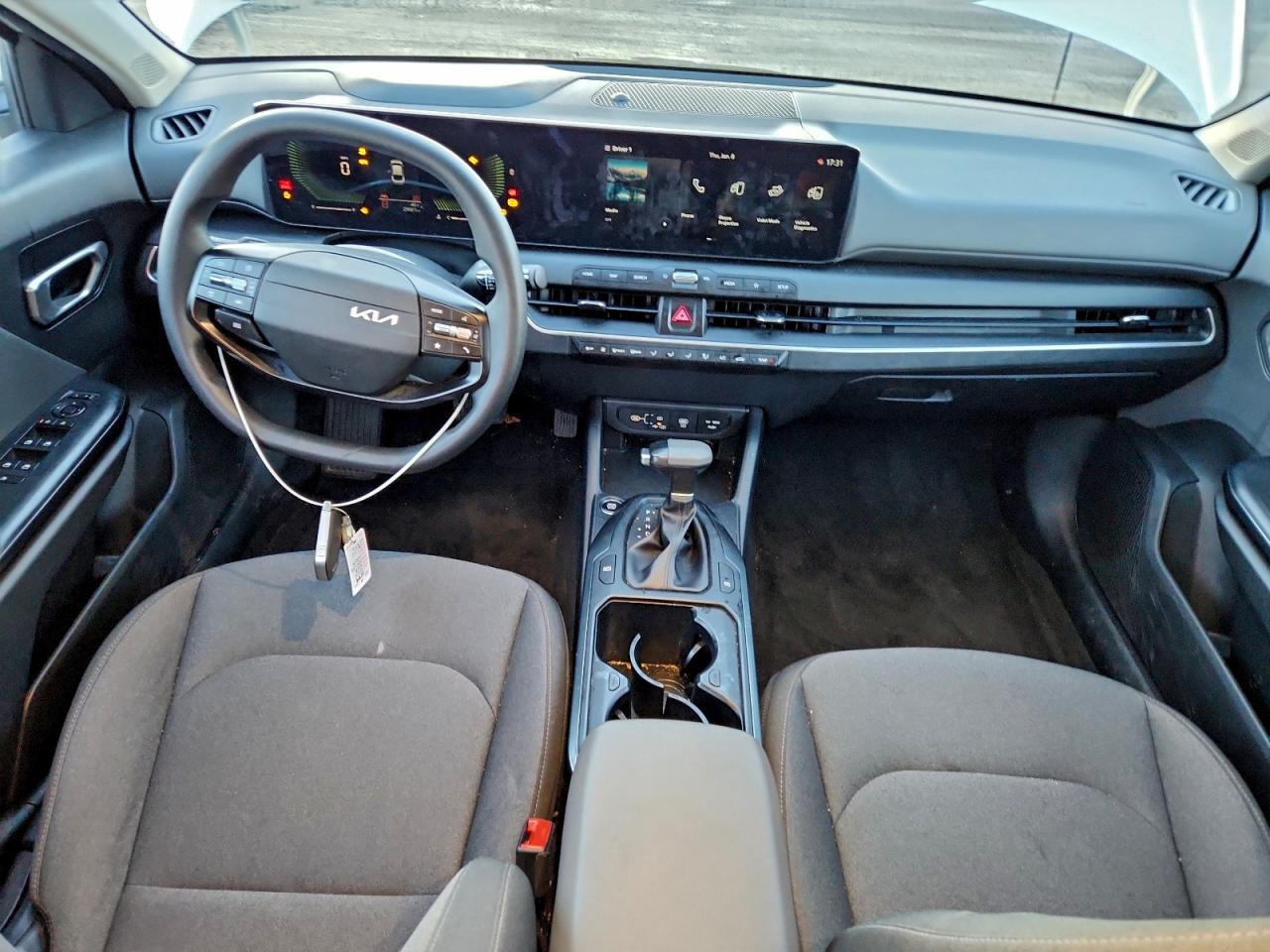 2025 KIA K4 LX photo 8