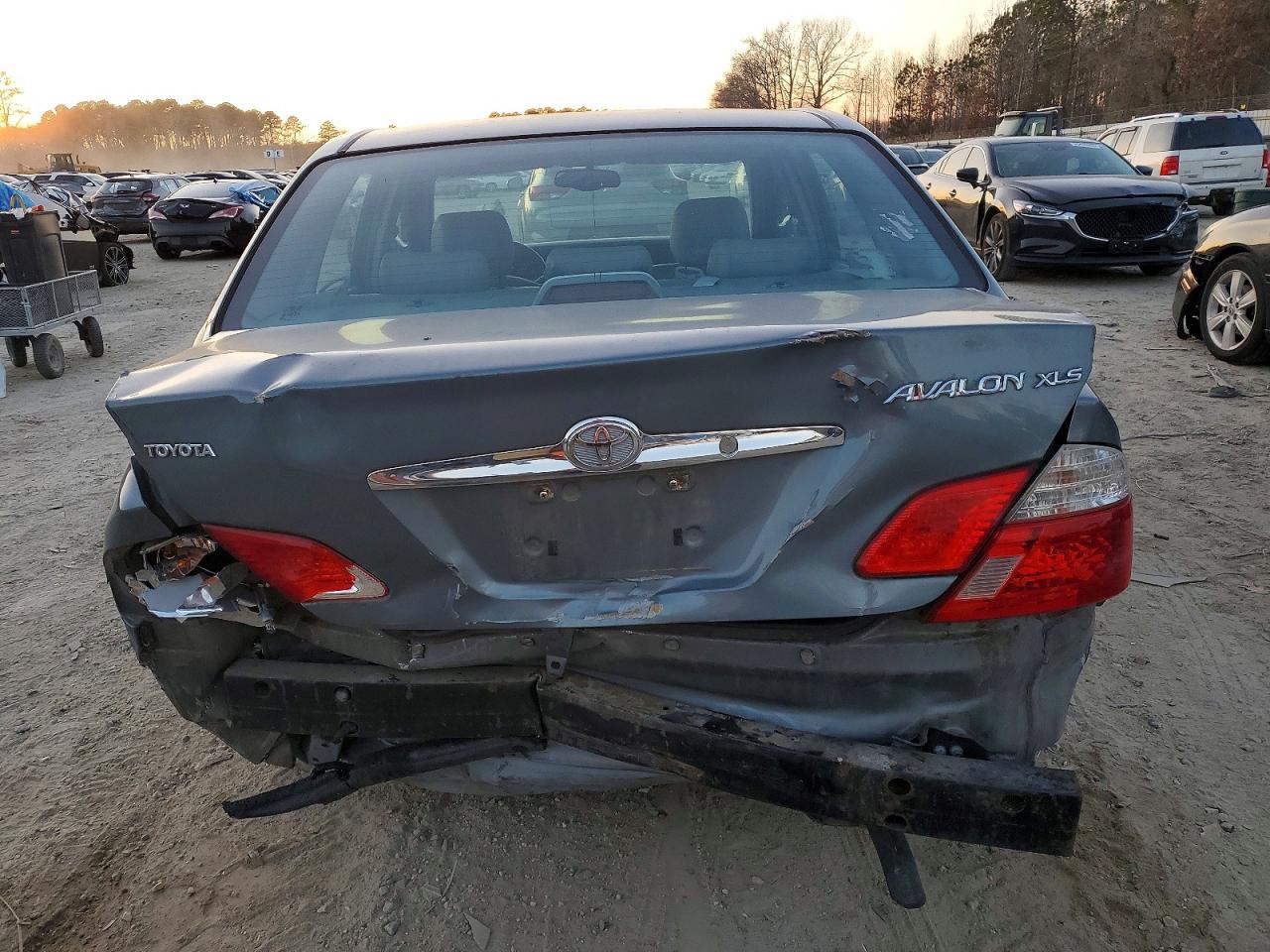 2004 TOYOTA AVALON XLS photo 6