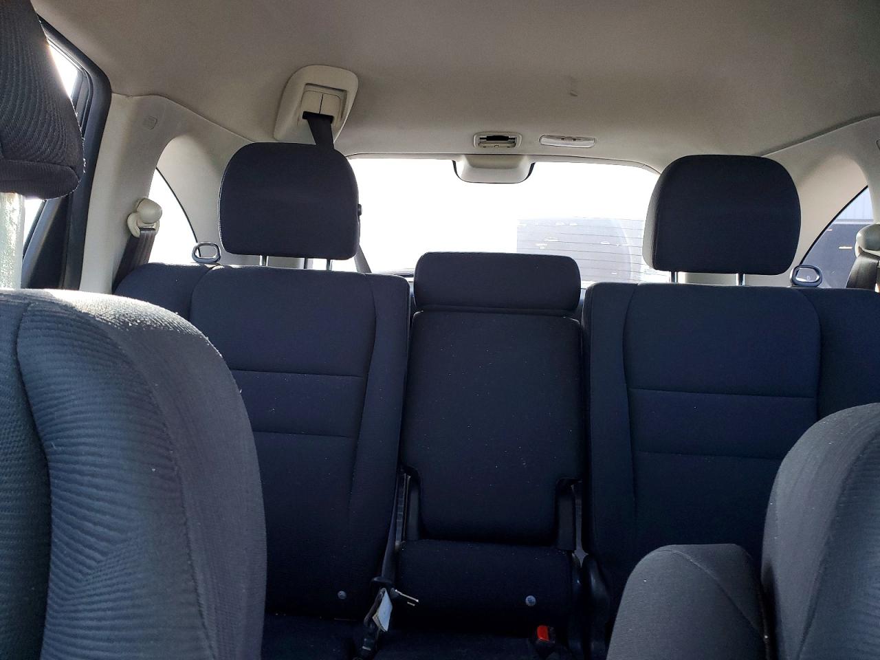 2011 HONDA CR-V LX photo 10