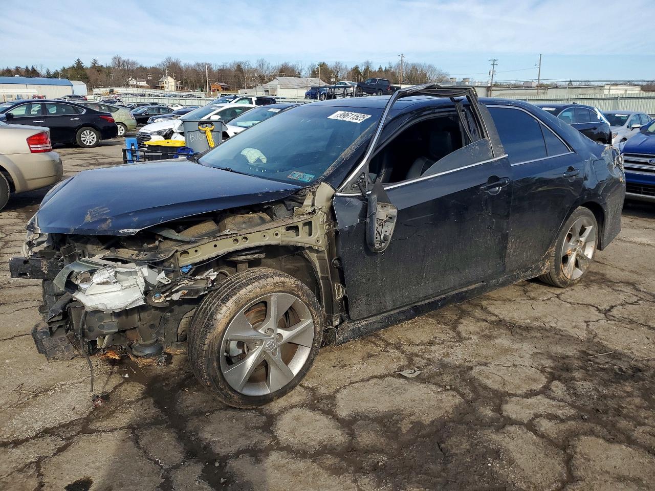 2012 TOYOTA CAMRY