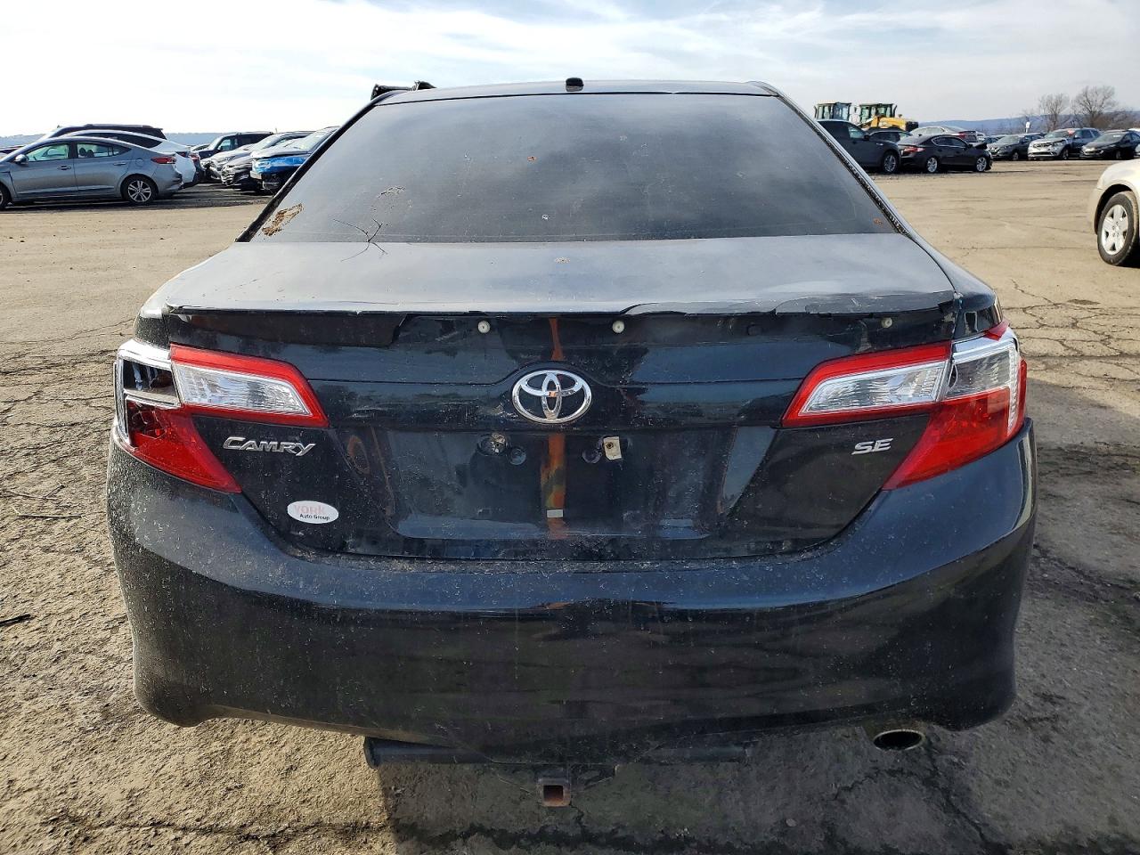 2012 TOYOTA CAMRY BASE photo 6