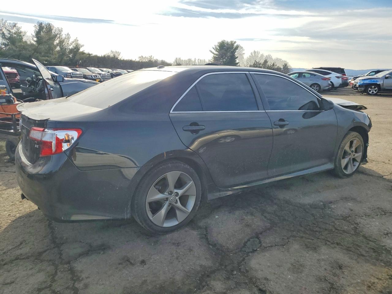2012 TOYOTA CAMRY BASE photo 3