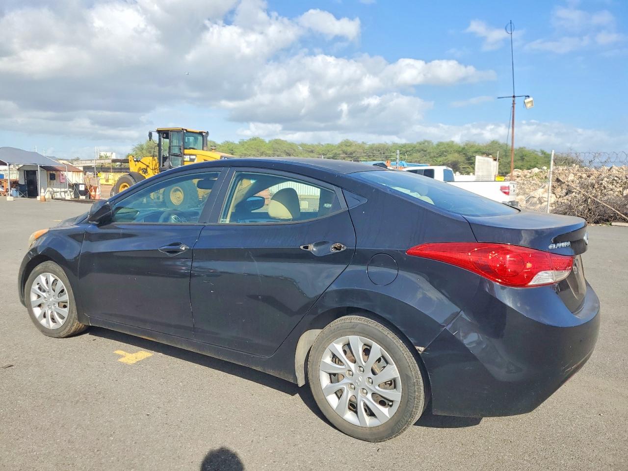 2013 HYUNDAI ELANTRA GLS photo 2