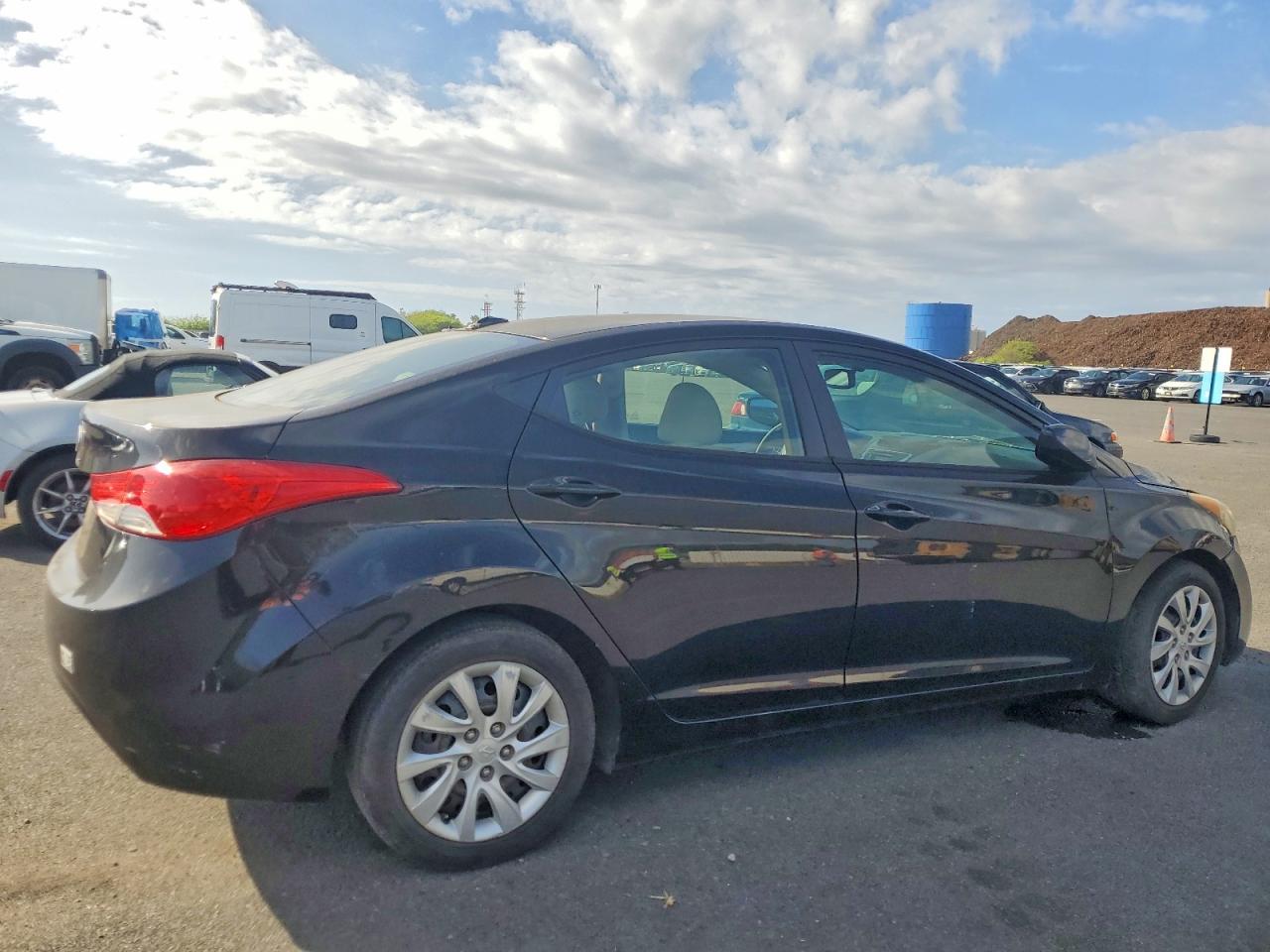2013 HYUNDAI ELANTRA GLS photo 3