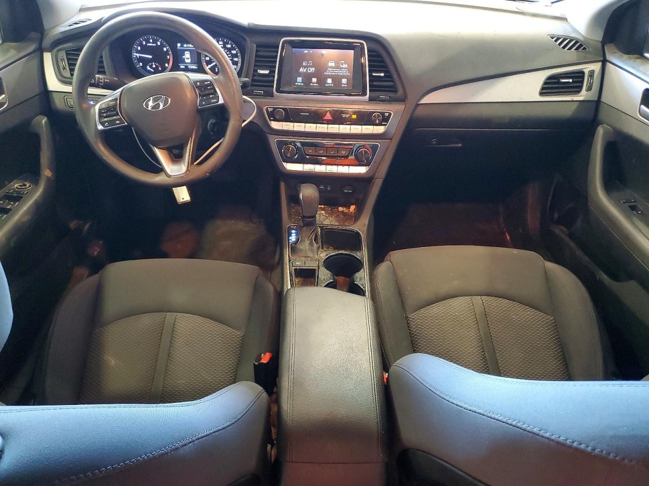 2018 HYUNDAI SONATA SE photo 8