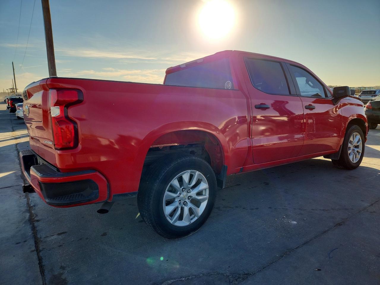 2021 CHEVROLET SILVERADO C1500 CUSTOM photo 3