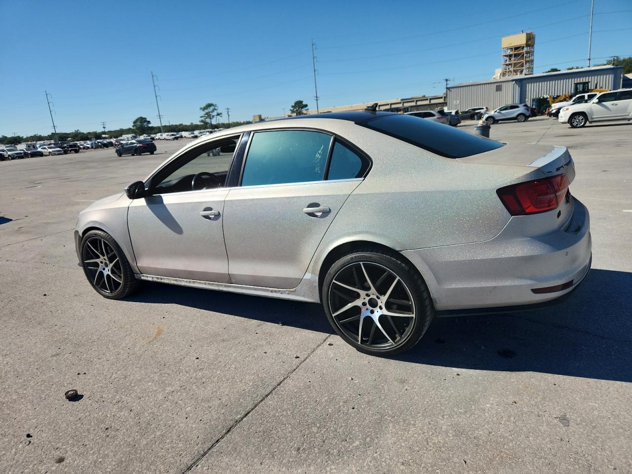 2017 VOLKSWAGEN JETTA GLI photo 2