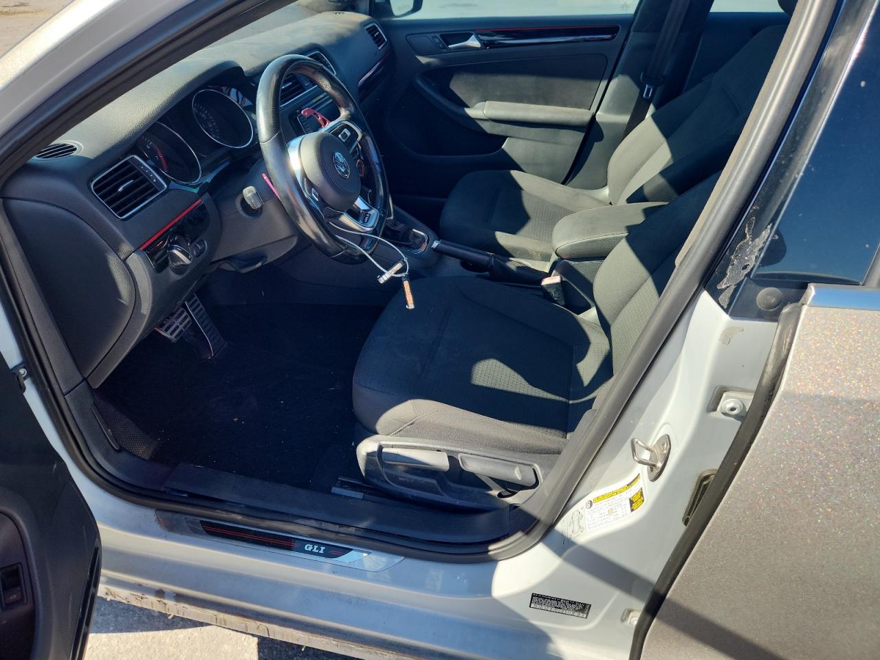2017 VOLKSWAGEN JETTA GLI photo 7