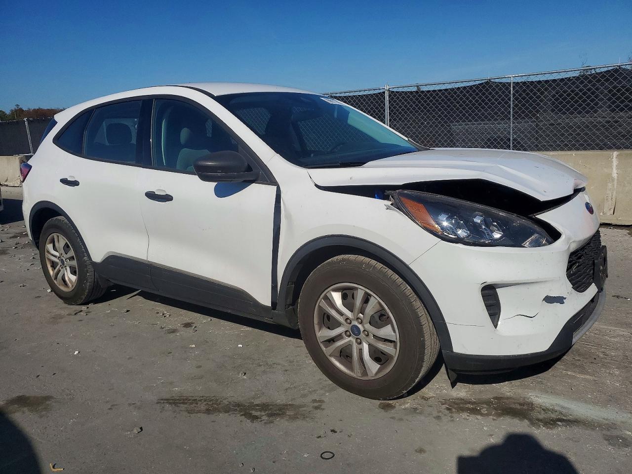2022 FORD ESCAPE S photo 4