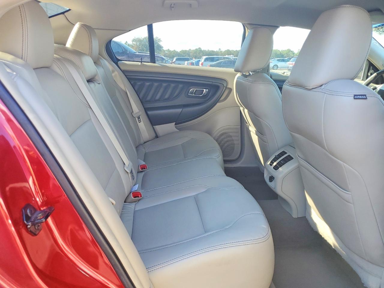 2010 FORD TAURUS SEL photo 10