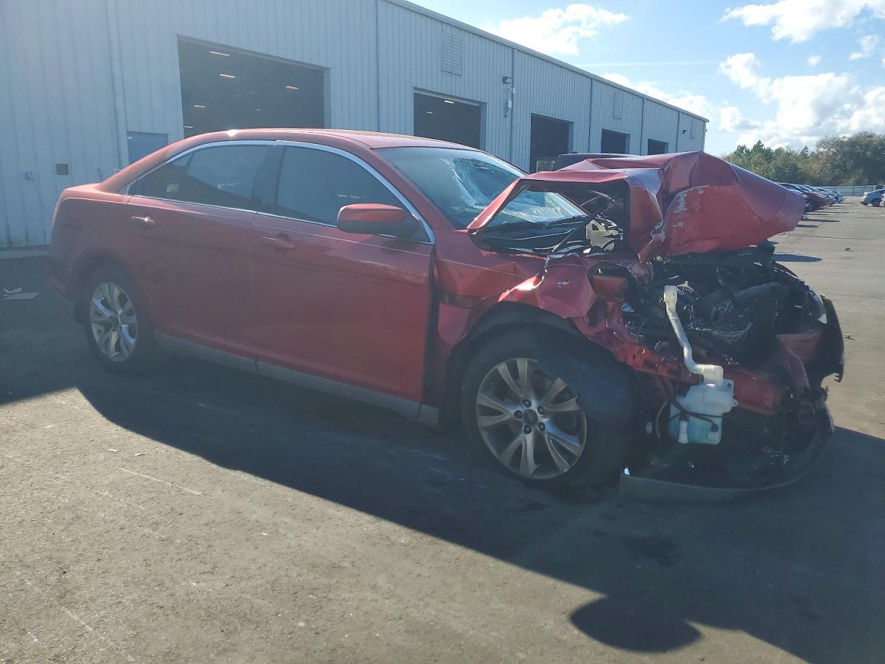 2010 FORD TAURUS SEL photo 4