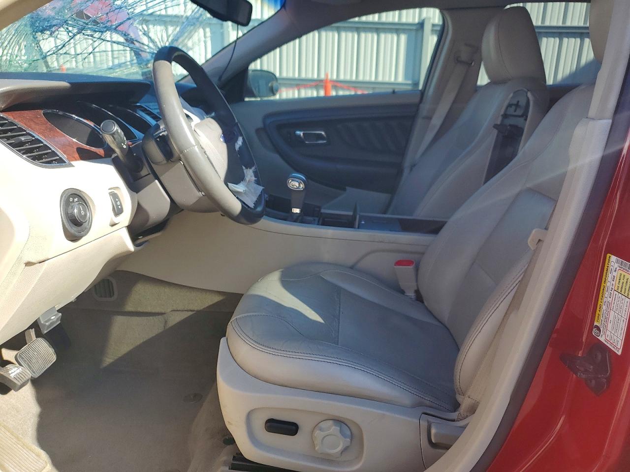 2010 FORD TAURUS SEL photo 7