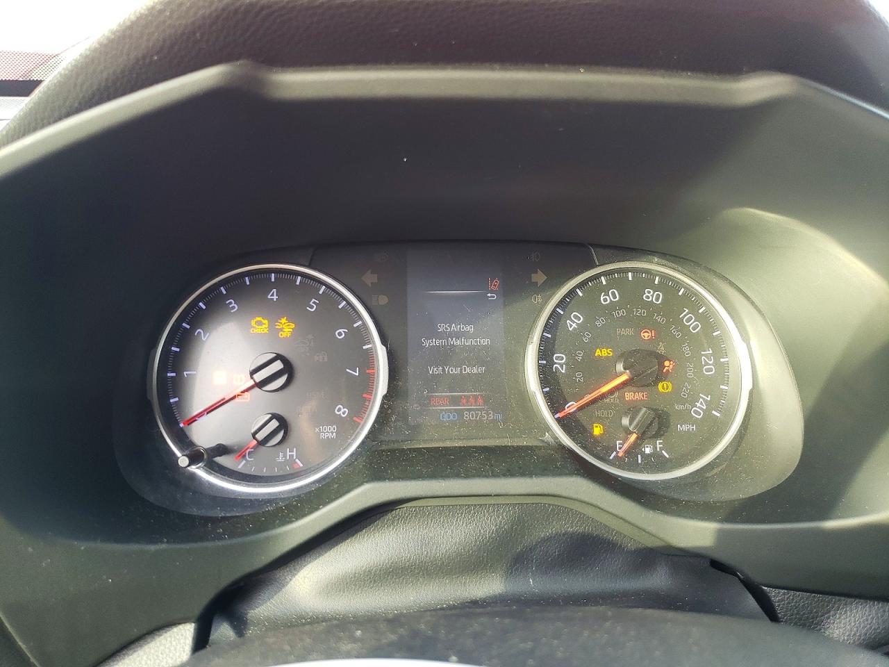 2019 TOYOTA RAV4 XLE photo 9