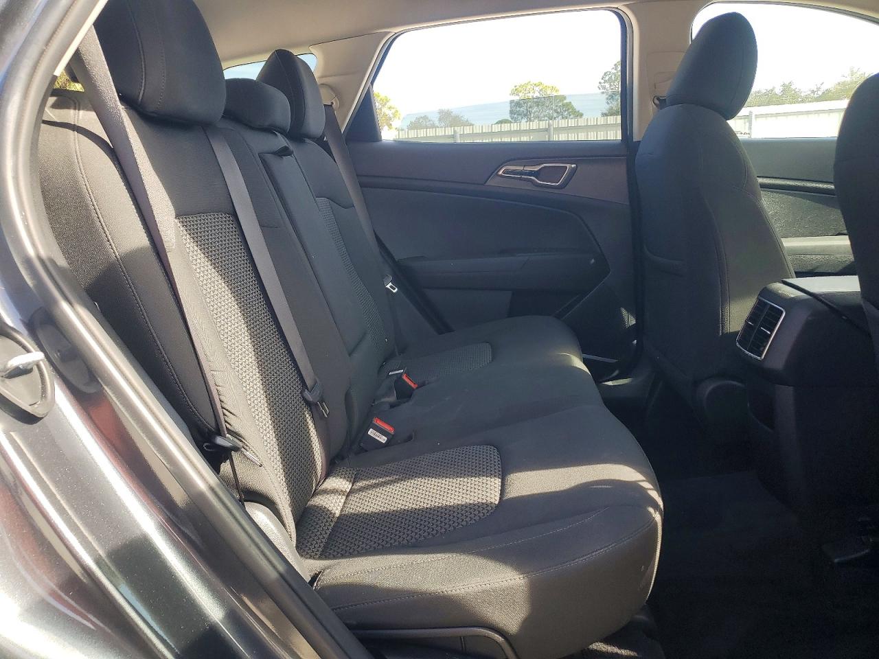 2023 KIA SPORTAGE LX photo 11