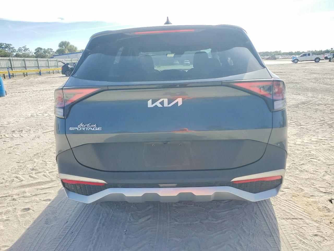 2023 KIA SPORTAGE LX photo 6