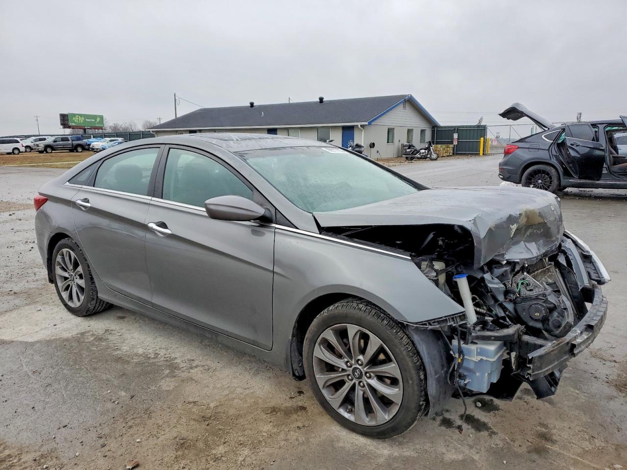 2011 HYUNDAI SONATA SE photo 4