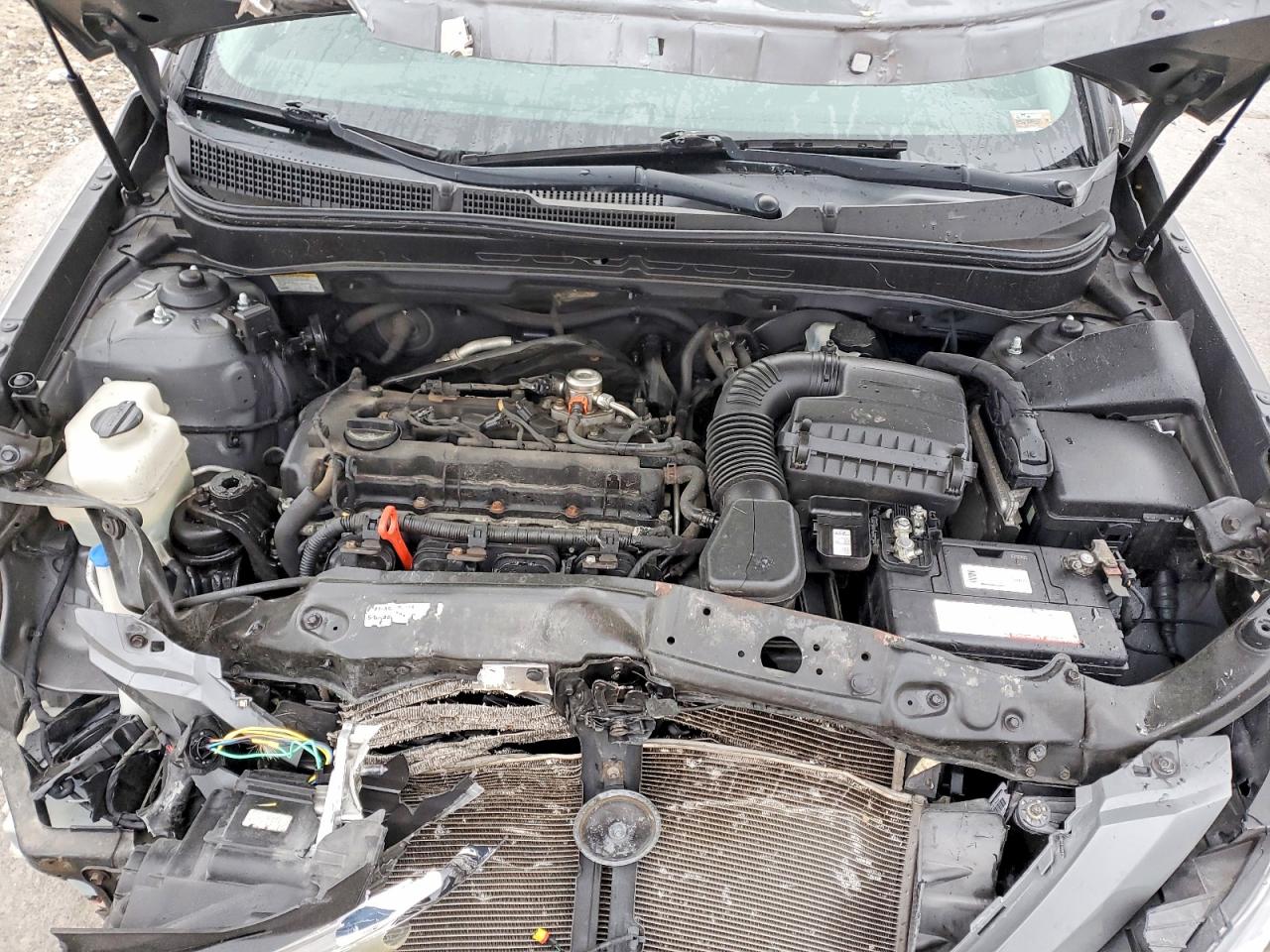 2011 HYUNDAI SONATA SE photo 11