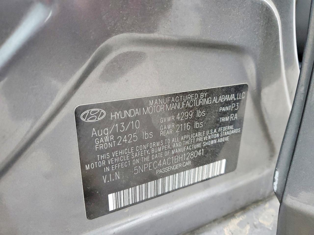 2011 HYUNDAI SONATA SE photo 12