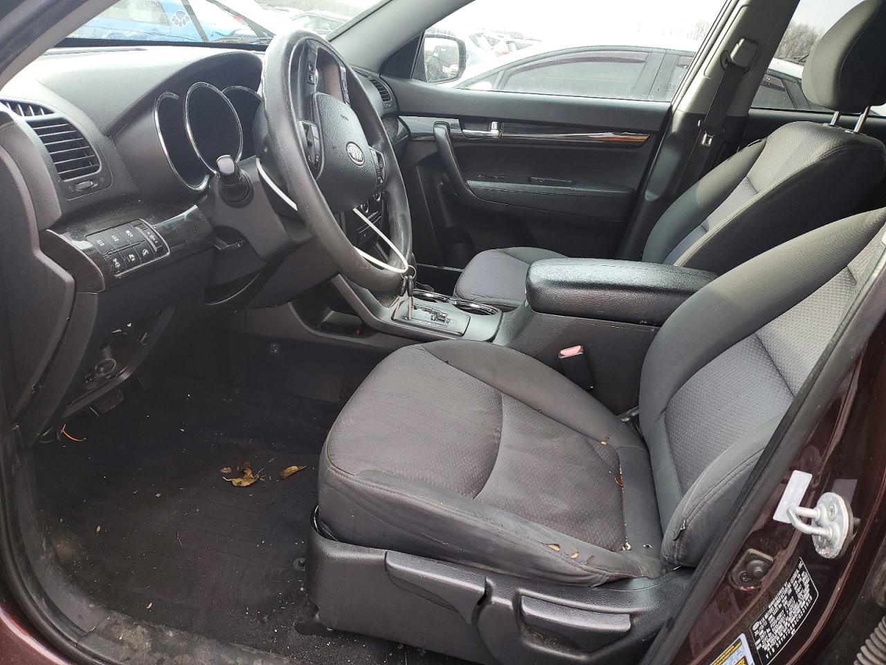 2012 KIA SORENTO LX photo 7