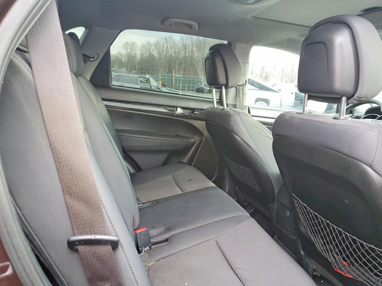 2012 KIA SORENTO LX photo 11