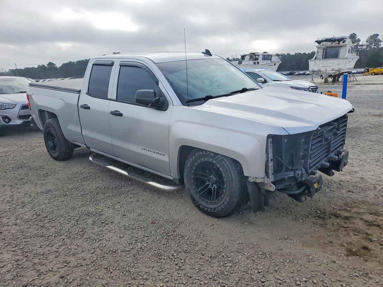2017 CHEVROLET SILVERADO K1500 photo 4