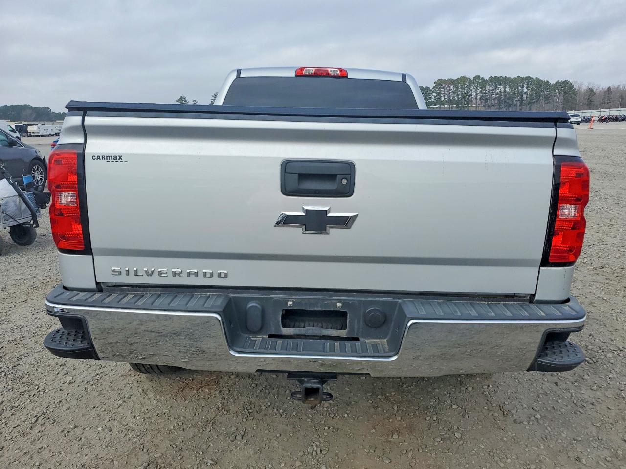 2017 CHEVROLET SILVERADO K1500 photo 6