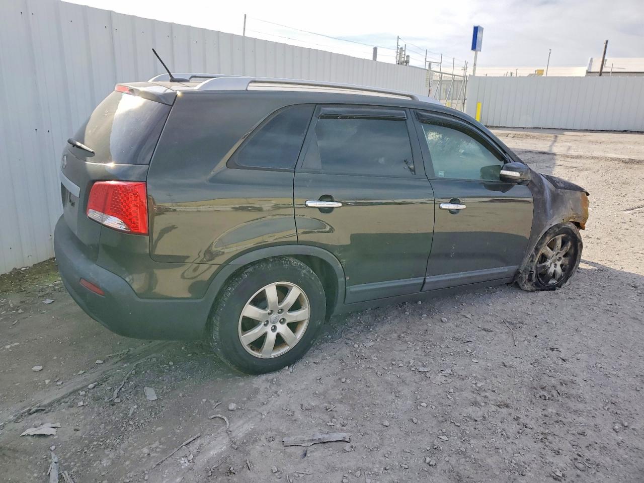 2012 KIA SORENTO BASE photo 3