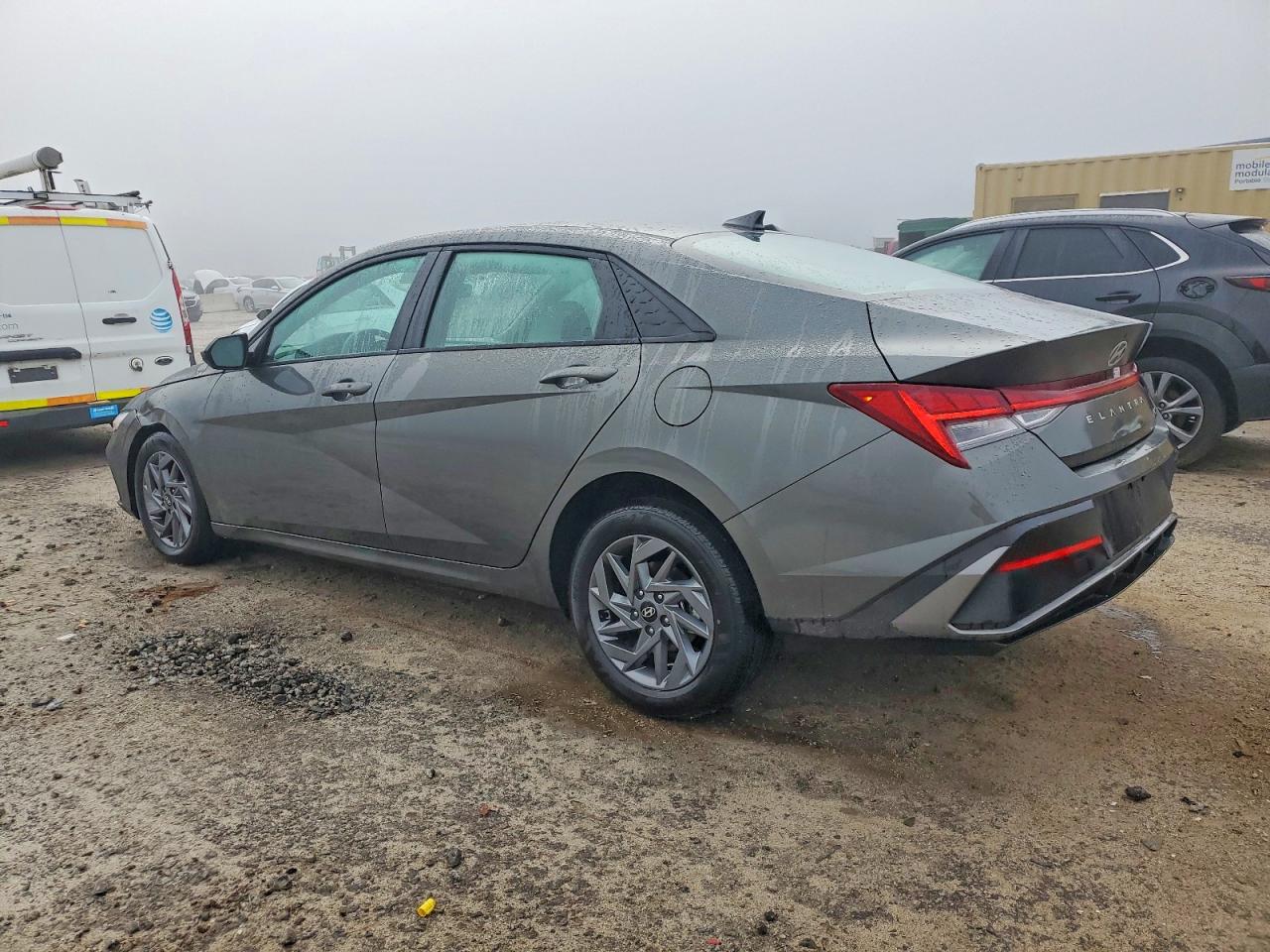 2025 HYUNDAI ELANTRA BLUE photo 2