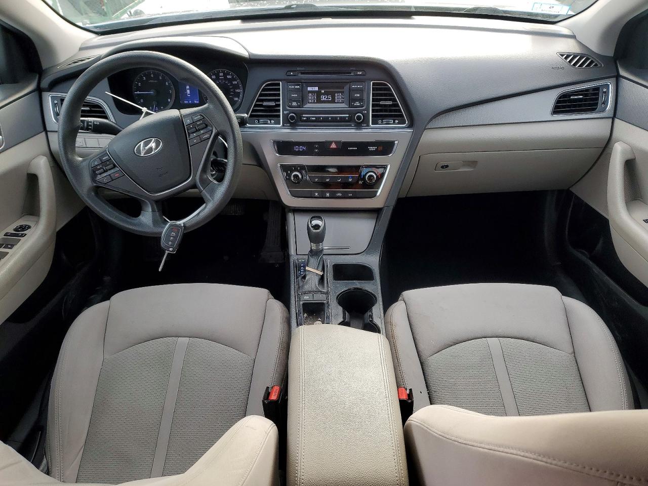 2017 HYUNDAI SONATA SE photo 8