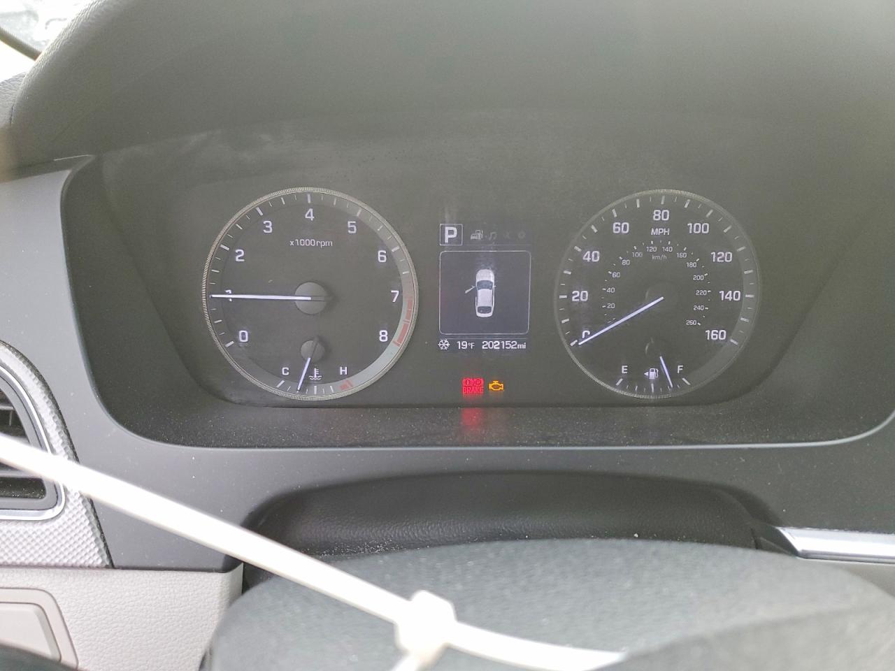 2017 HYUNDAI SONATA SE photo 9