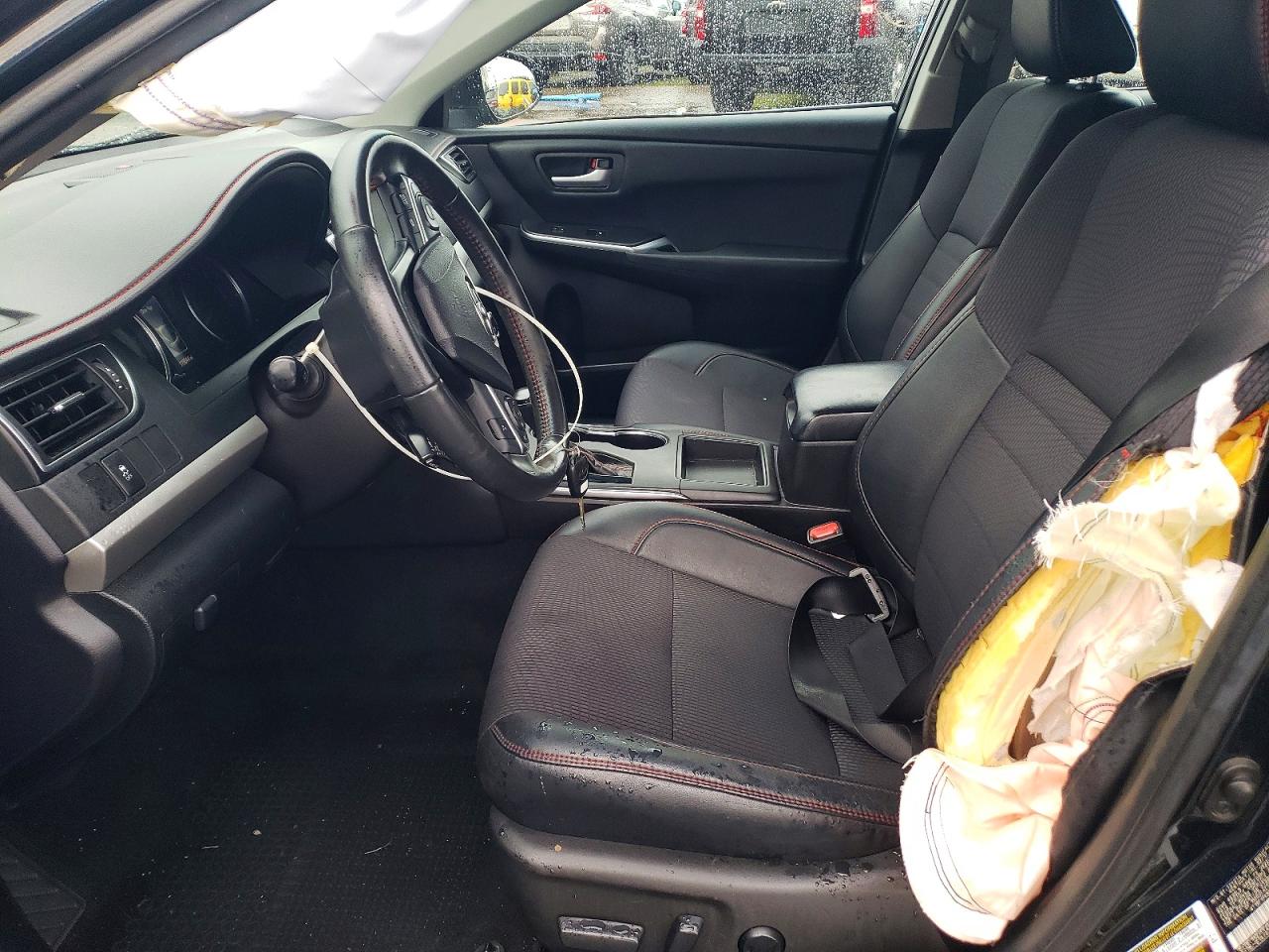 2017 TOYOTA CAMRY LE photo 7