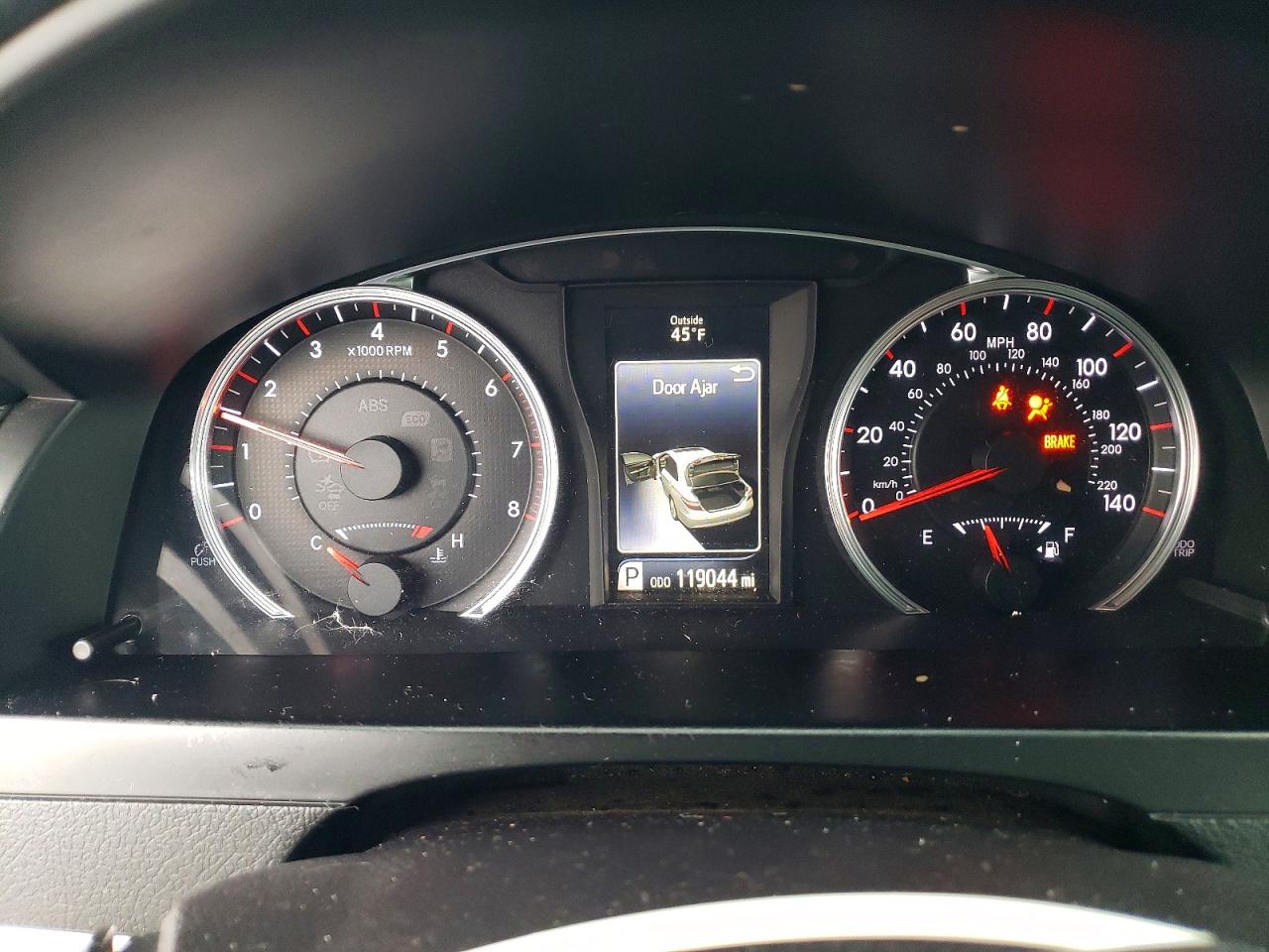 2017 TOYOTA CAMRY LE photo 9