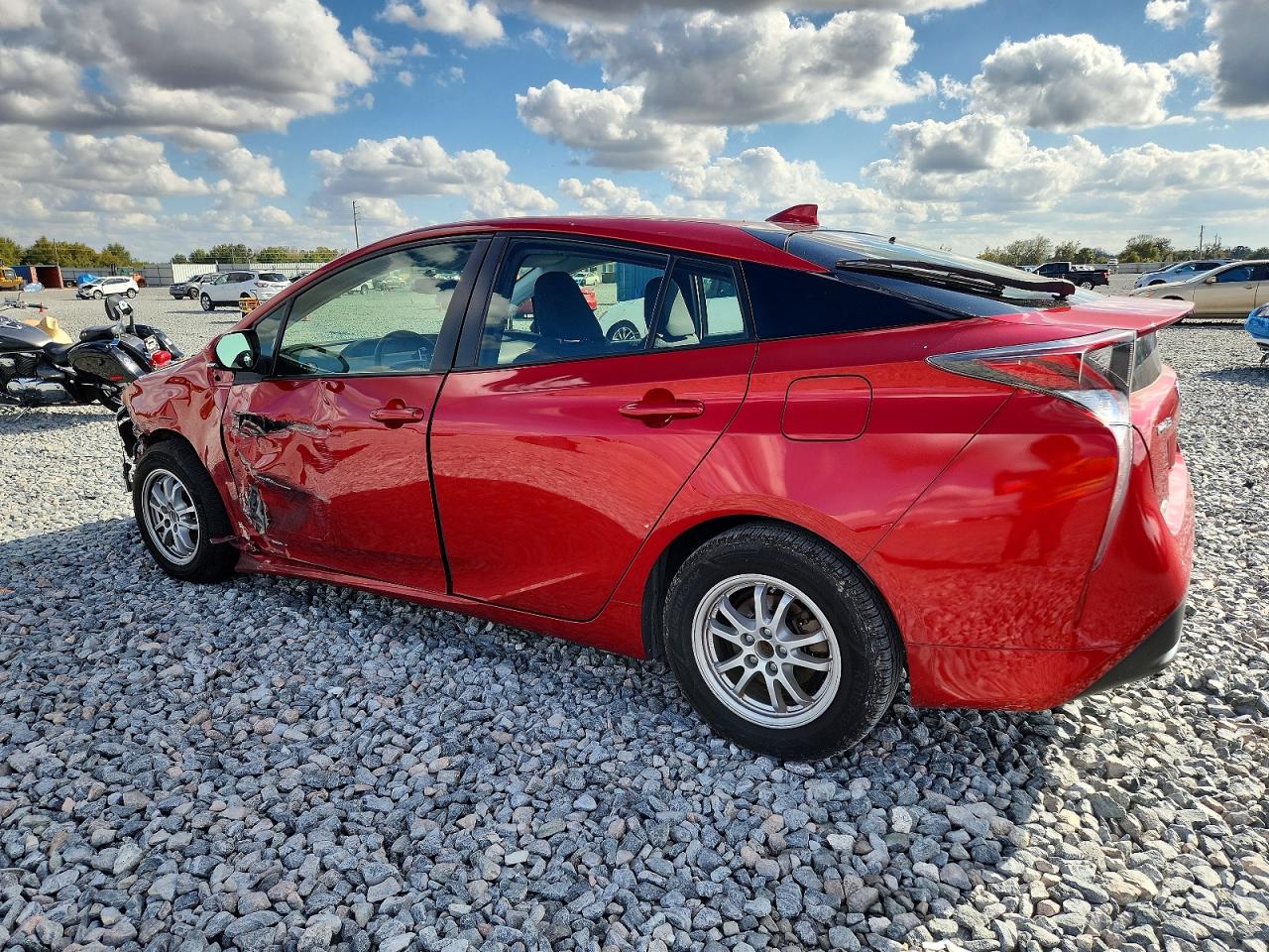 2016 TOYOTA PRIUS photo 2